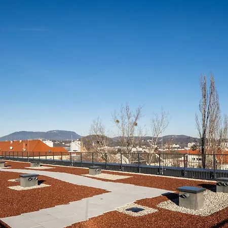 Whats-app Self-check-in - Am Hauptbahnhof