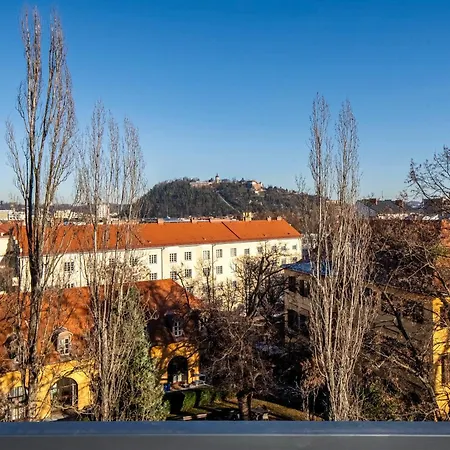Whats-app Self-check-in - Am Hauptbahnhof Appartement