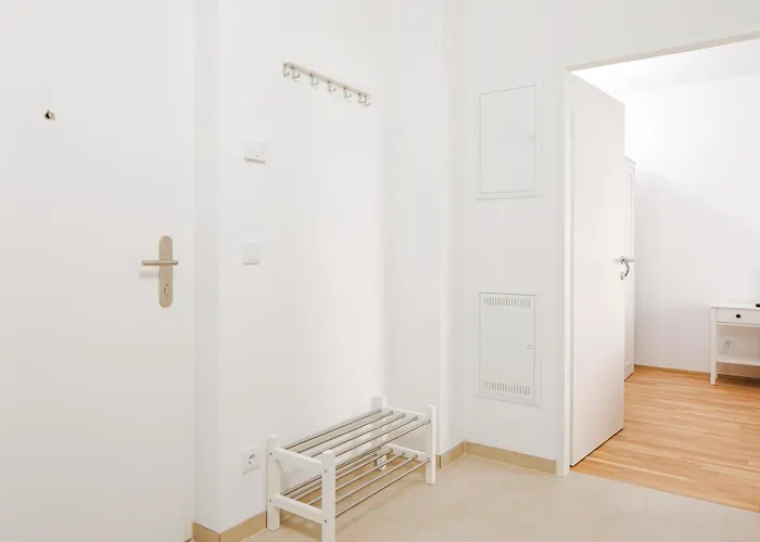 Whats-app Self-check-in - Am Hauptbahnhof Apartment *