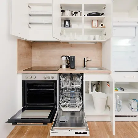 Whats-app Self-check-in - Am Hauptbahnhof Apartment *