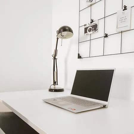 Whats-app Self-check-in - Am Hauptbahnhof Apartment