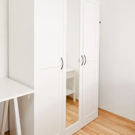 Whats-app Self-check-in - Am Hauptbahnhof