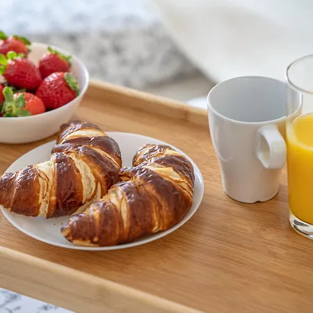 Whats-app Self-check-in - Am Hauptbahnhof Apartment *