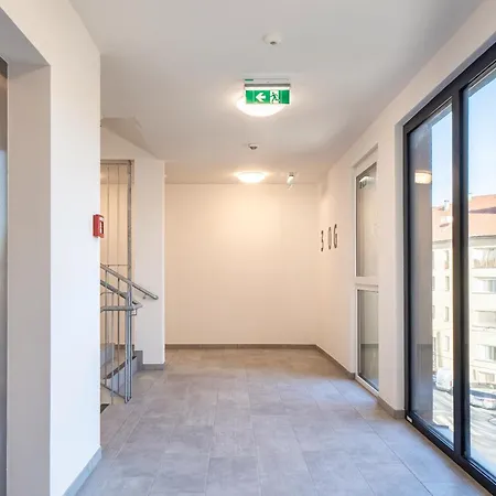Whats-app Self-check-in - Am Hauptbahnhof Apartment *