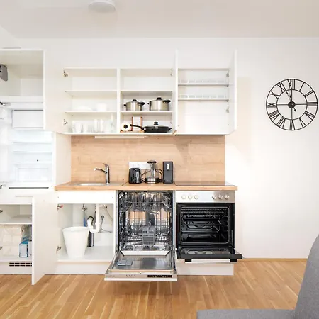 Whats-app Self-check-in - Am Hauptbahnhof Apartment